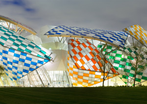 4_observatory-of-light-fondation-louis-vuitton-multicoloured-installation-daniel-buren-frank-gehry-paris-france-glass_dezeen_1568