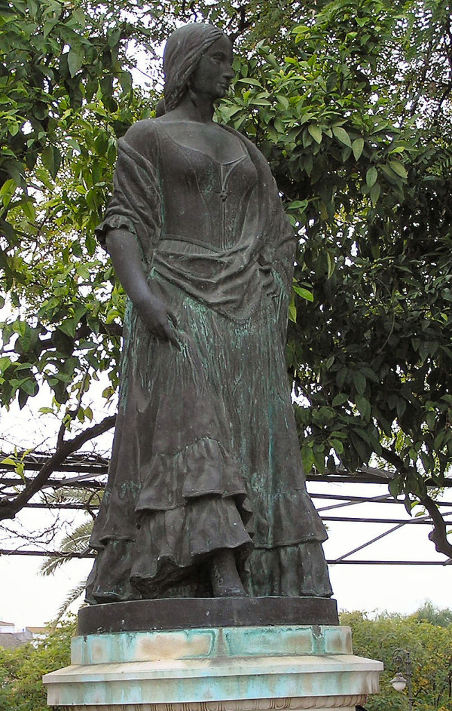 10.Carmen.statua