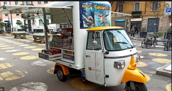 Un’ edicola su un’Ape edicola- quisco